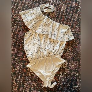 Off the shoulder ruffle blouse bodysuit